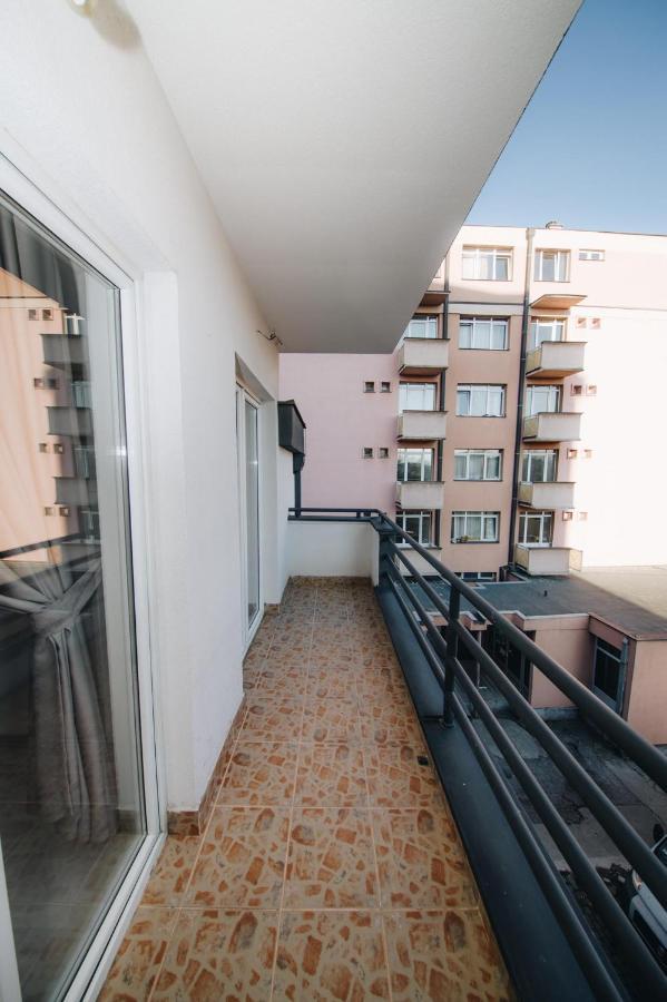 Duga Apartmani Κραγκούγιεβατς Εξωτερικό φωτογραφία